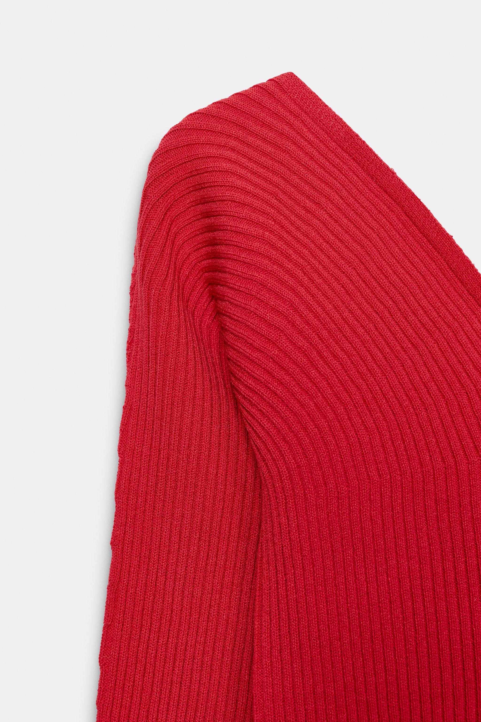 FITTED RIB KNIT TOP